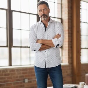 BC collections Men's White Patterned Shirt modern fit size XL/ Button down